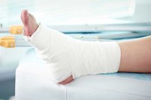 bandaged foot and ankle in hyperbaric chamber